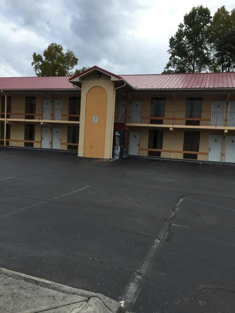 River Place 3* Pigeon Forge